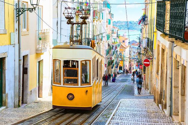 葡萄牙黄金居留计划能否申请家庭团聚
