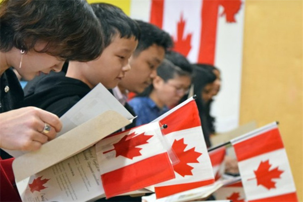 移民加拿大后该如何安排孩子上学？